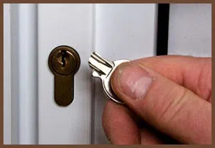Fort Worth Locksmith Store Fort Worth, TX 972-810-6773 - 14-broken-key